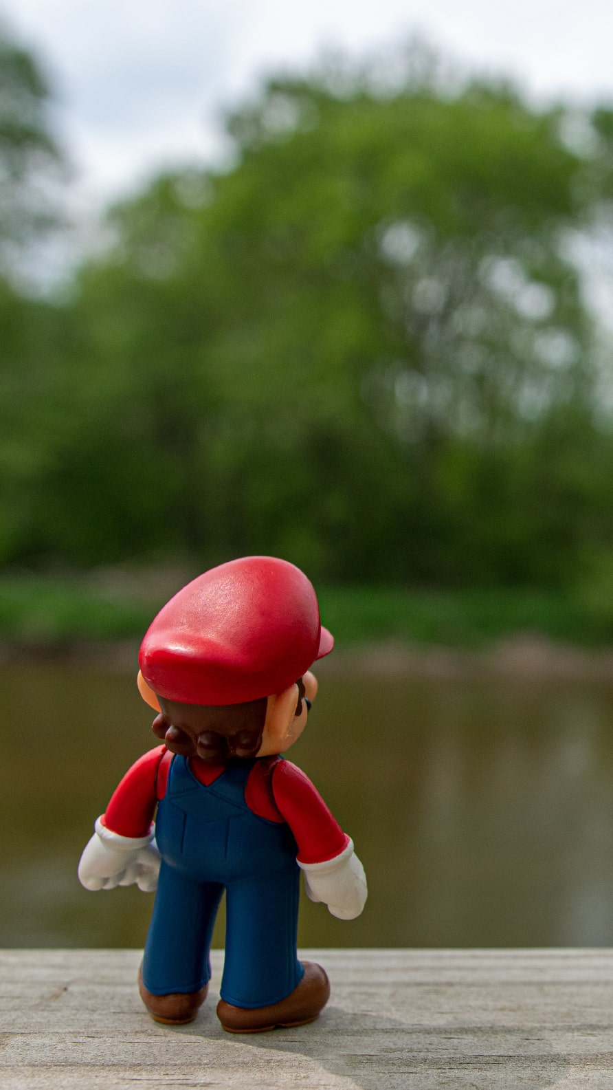 iPhone wallpapers featuring Mario Bros