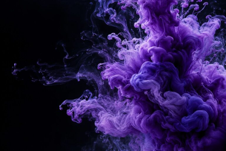 Fondo de pantalla aesthetic morado tinta en agua