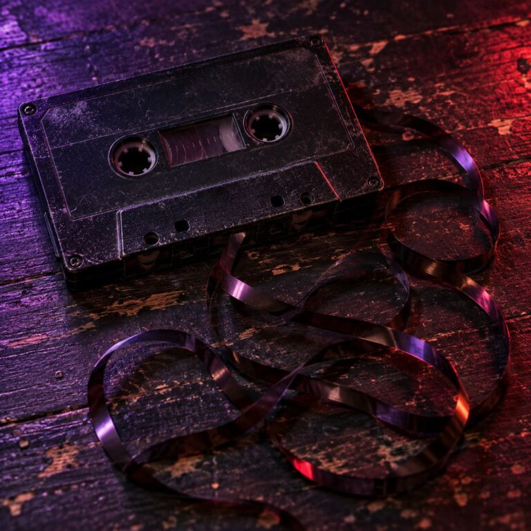 Fondo de pantalla emo casete cinta desplegada