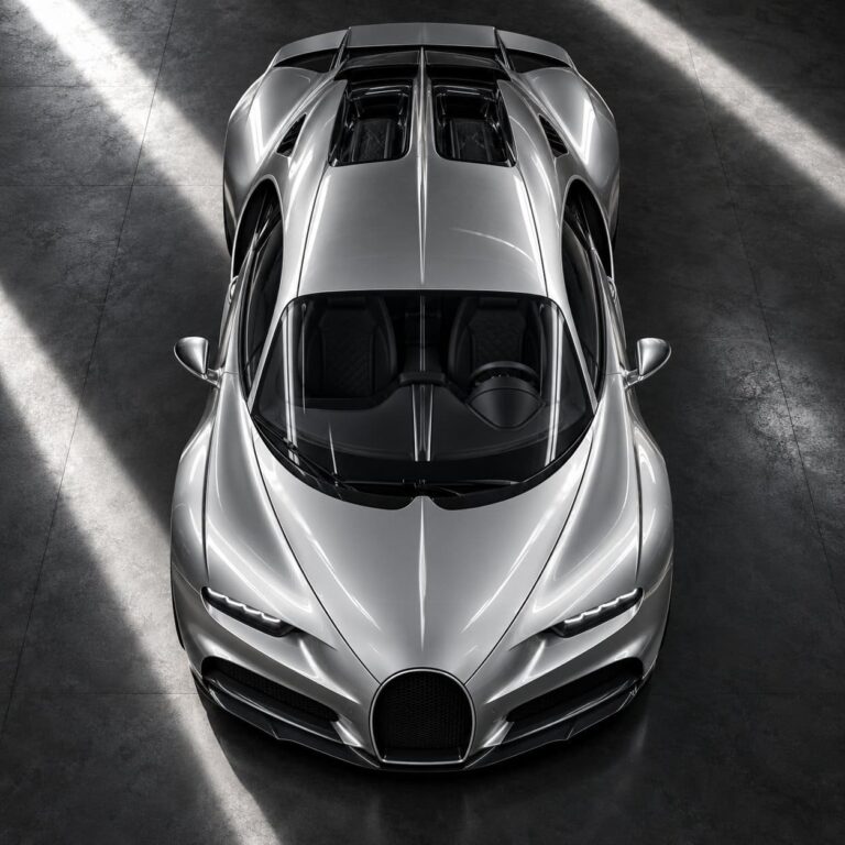 Fondos de pantalla bugatti chiron plateado cenital